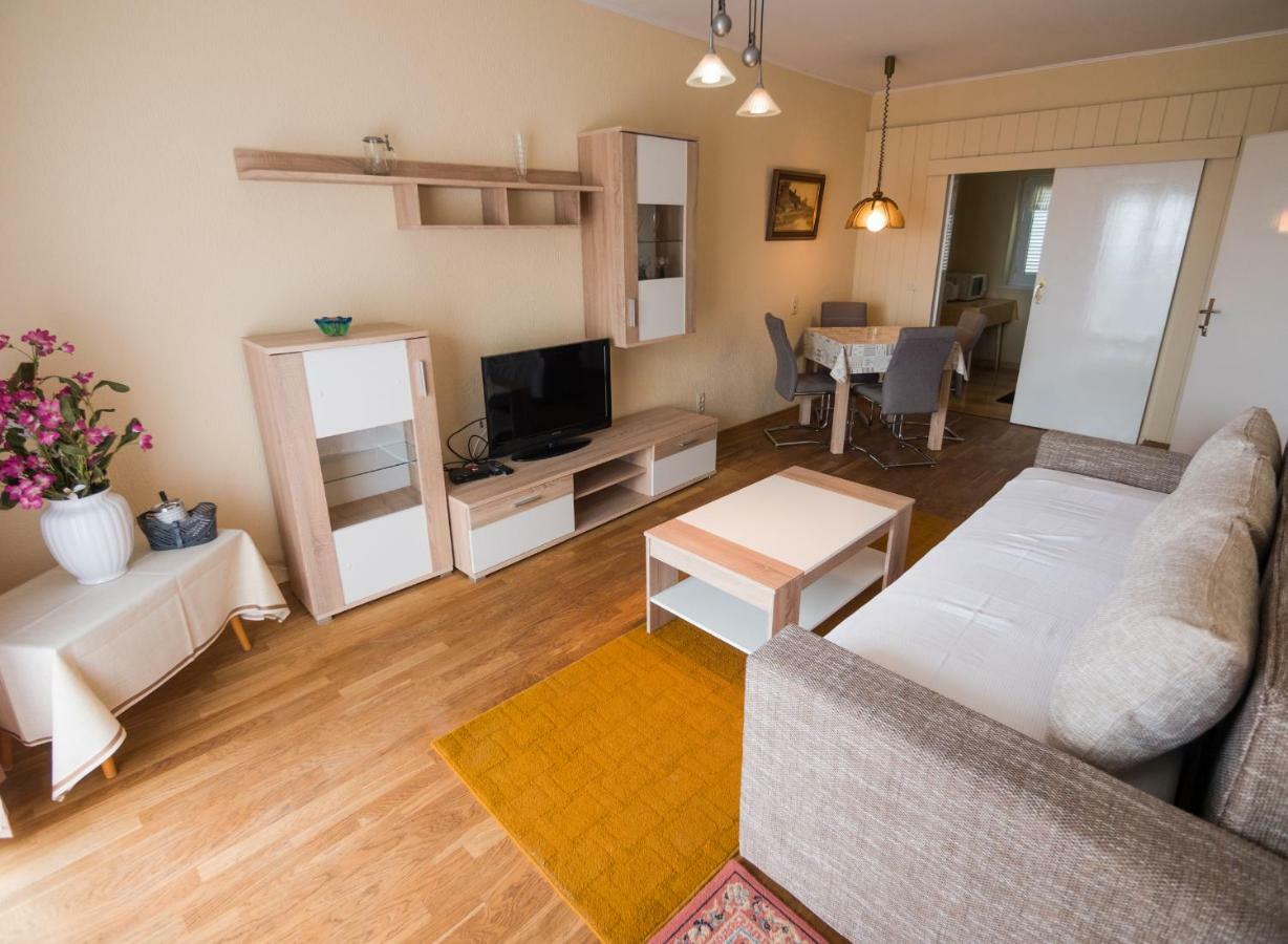 689 Banjol Apartment Exterior photo